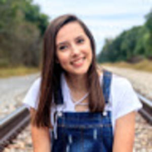 Meet your Posher, Kelli